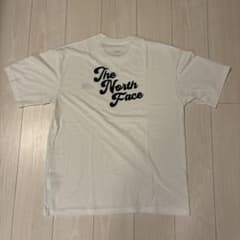 The North Face ホワイト Tシャツ XLのサムネイル