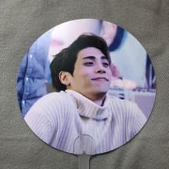 SHINee ジョンヒョン うちわのサムネイル