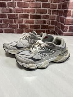 New Balance 9060のサムネイル