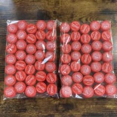 ペットボトルキャップ 赤 70個セットのサムネイル