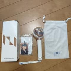 INI ペンライトのサムネイル