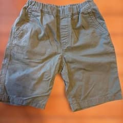 UNIQLO ハーフパンツ カーキ 130cmのサムネイル