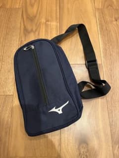 Mizuno ボディバッグ ネイビーのサムネイル