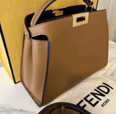 FENDI✨ピーカブー✨エッセンシャリー - メルカリ