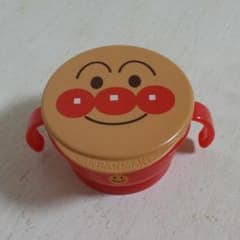 美品！アンパンマンおやつケース♡のサムネイル