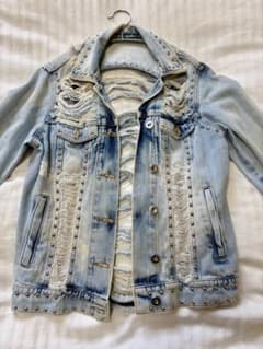ライトブルー デニムジャケット ダメージ加工のサムネイル
