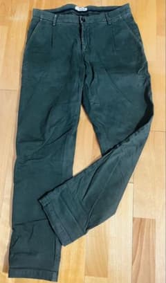 【美品】テーパードパンツ　Mサイズ