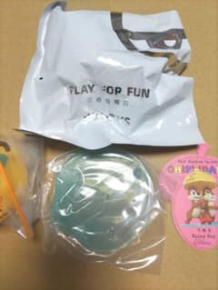 52TOYS 칩과 데일 피규어 비오는 날 우산