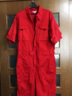 (新品・未使用品) 赤いつなぎ服のサムネイル
