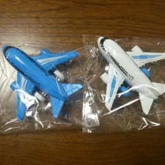 飛行機オモチャのサムネイル
