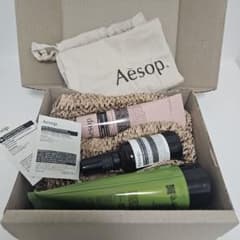 【新品未使用】Aesopハンドバーム・保湿ミスト・ボディスクラブ・巾着　セット 新品未使用】Aesopハンドバーム・保湿ミスト・ボディスクラブ・巾着