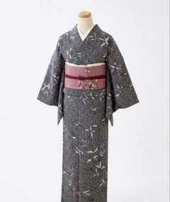 トールサイズ 飛び柄小紋 黒地 たたき染め 草花模様 正絹 新品しつけ付き】極上小紋 たたき染め墨黒 枝葉草花文様 正絹 身丈