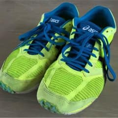asics ランニングシューズのサムネイル