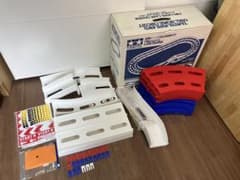 タミヤ ミニ四駆 オーバルホームサーキット 立体レーンチェンジタイプ 限定商品のサムネイル