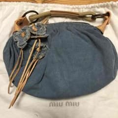 りんご7様専用  miu miu  デニムバッグのサムネイル