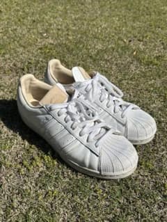 adidas superstarのサムネイル