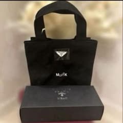 PRADA ノベルティ トートバッグ 黒 ユニセックス（非売品）箱付き