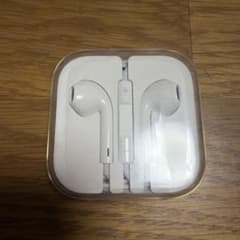 新品未使用　純正　iPhone イヤホンのサムネイル