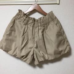 ショートパンツのサムネイル