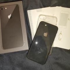 箱付き　iPhone 8 本体 256GB SIMロックなし 美品のサムネイル