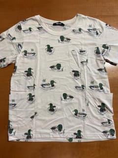 総柄Tシャツのサムネイル