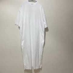 HYKE コットン クルーネック Tシャツ サイドスリット ロングワンピース HYKE コットン クルーネック Tシャツ サイドスリット ロングワンピース