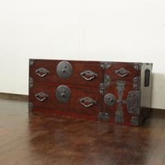 米沢箪笥 前栗 桜丸金具 扉付 時代箪笥 ローボード 米沢箪笥 前栗 桜丸金具 扉付 時代箪笥 ローボード - メルカリ