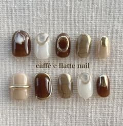 カフェラテネイルのサムネイル