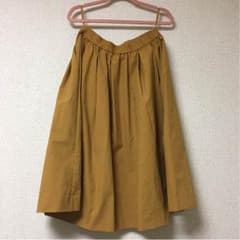 ユニクロ  スカート  マスタードのサムネイル