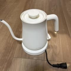 【ジャンク品】BALMUDA 電気ケトル ホワイトのサムネイル