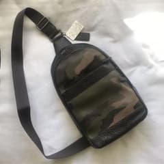 【新品未使用】COACH コーチ　ボディーバッグ　迷彩【SALE中】のサムネイル
