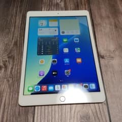 iPad 第7世代 32GB バッテリー93% SIMフリー 美品 - メルカリ