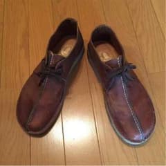 clarksのサムネイル