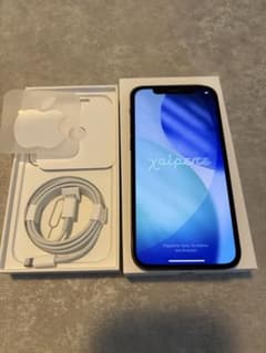 【美品】[iPhone 12 本体 ブラック 256GB SIMフリ-]のサムネイル