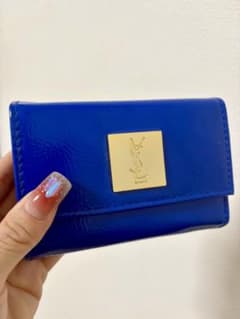 【新品・極美品】YVES SAINT LAURENT アイシャドウパレットのサムネイル