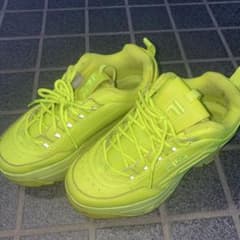 FILA 蛍光イエロー 厚底スニーカーのサムネイル