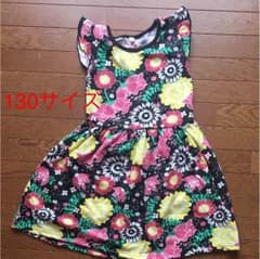 ワンピース     えり様専用  130サイズのサムネイル