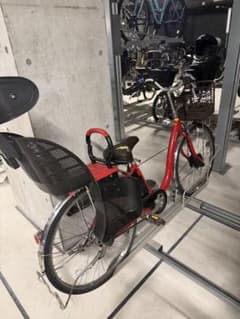 ブリヂストン電動アシスト自転車 赤 チャイルドシート付き　26インチのサムネイル