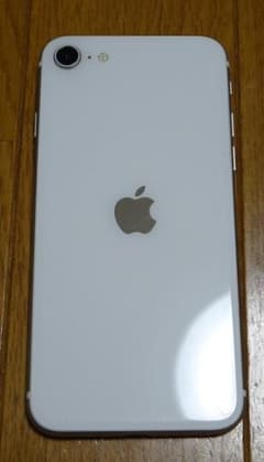 Apple iPhone SE 第2世代 64GB ホワイト ジャンク品 - メルカリ