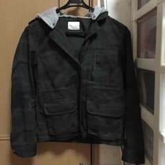 フード付ミリタリーJKのサムネイル