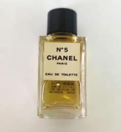 CHANEL N°5 오두트왈렛