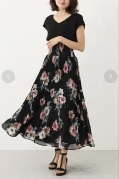 rienda flowerシャーリングロングOP ブラックのサムネイル