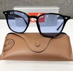Ray-Ban ブルーレンズ サングラスのサムネイル
