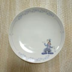 アンバサダーホテル　グーフィー　お皿　ディズニーのサムネイル