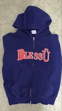 BLESSU ジップアップパーカー ネイビーのサムネイル