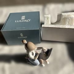 113 LLADRO リヤドロ 少女と子犬 フィギュリン 置物 - メルカリ