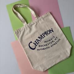 Champion トートバッグ ベージュ ロゴ入りのサムネイル