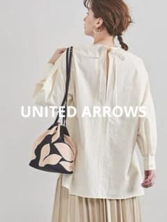 UNITED ARROWS 後ろリボンホワイト長袖シャツ - メルカリ