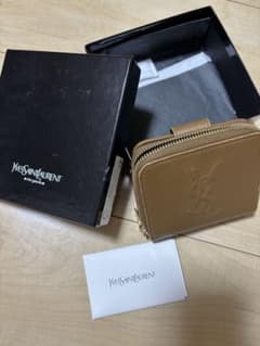 Yves Saint Laurent 二つ折り財布 ブラウン - メルカリ