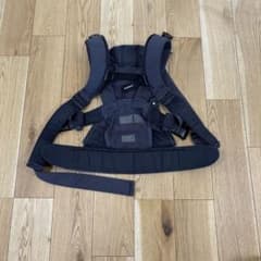 BABYBJÖRN 抱っこ紐 ブラック メッシュのサムネイル